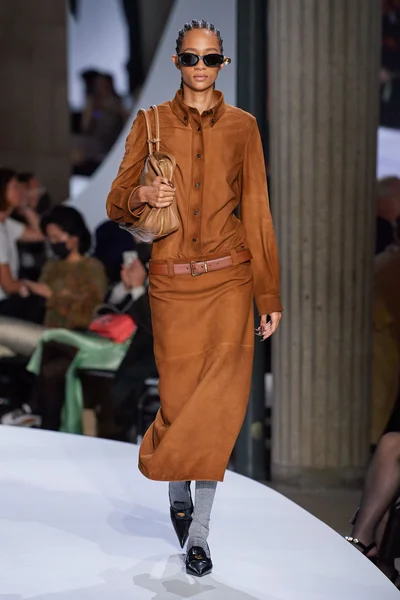 Look 22